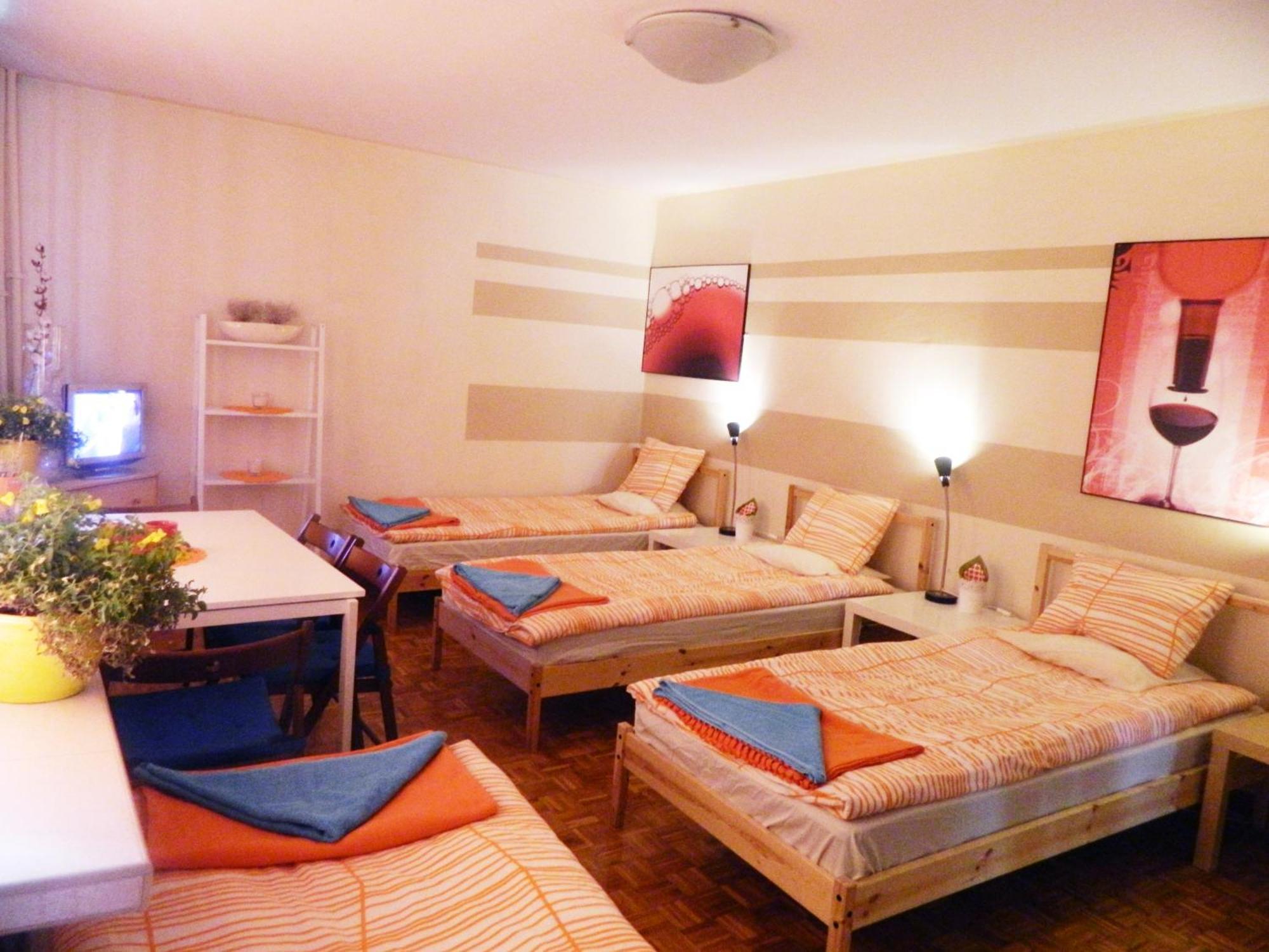 Lama Rooms Warschau Buitenkant foto